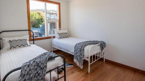 Bicheno House | Jetty's End Bicheno