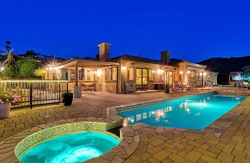 La Jolla Heights Villa | Jewel Above La Jolla Shores - 4 Bed 4.5 Bath Heated Pool Ocean View