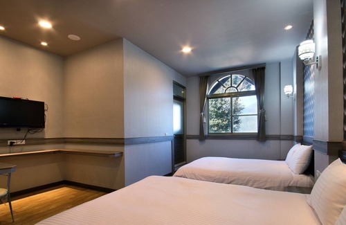Ren'ai Bed & Breakfast | Jia Maei B&B