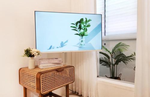 Hapjeong-dong Apartment | JinStay NEW #합정역,공항버스,한강 10분#홍대#연남#신촌#케이팝콘서트#짐보관