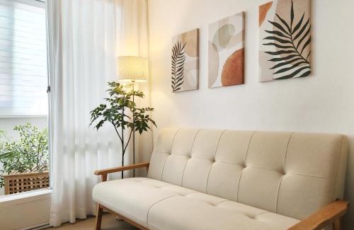 Hapjeong-dong Apartment | JinStay NEW #합정역,공항버스,한강 10분#홍대#연남#신촌#케이팝콘서트#짐보관