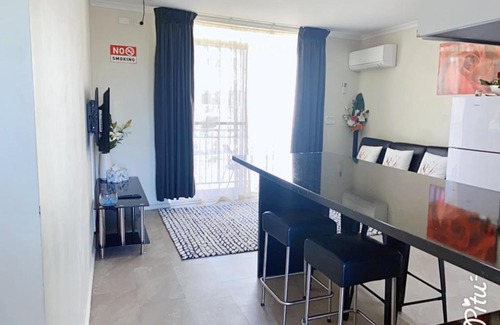 Mandurah Apartment | John and Agnes
