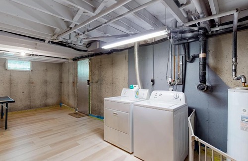 Brewster House | John Hazelnut