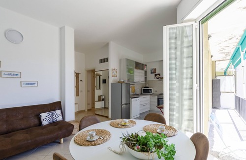 Sestri Levante Apartment | JOIVY Apt For 6, Near Centre, Beach And Train Station