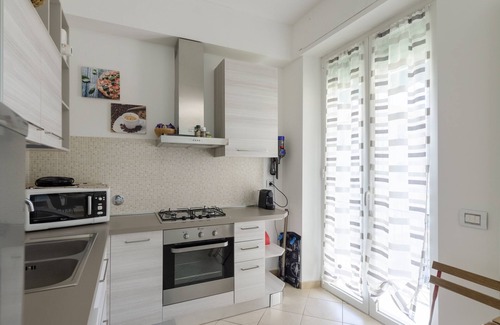 Sestri Levante Apartment | JOIVY Apt For 6, Near Centre, Beach And Train Station