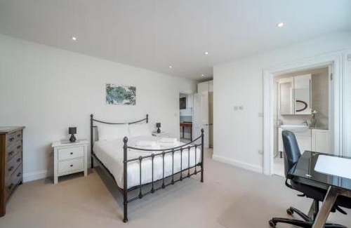 North Kensington Apartment | JOIVY Stunning house close to Notting Hill