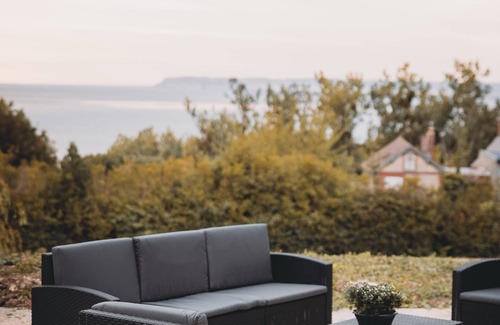 Cricqueboeuf Apartment | Joli Appartement Dans Propriété Normande Surplombant la mer