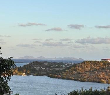 Mont Vergna Apartment | Joli Studio vue Mer avec Piscine