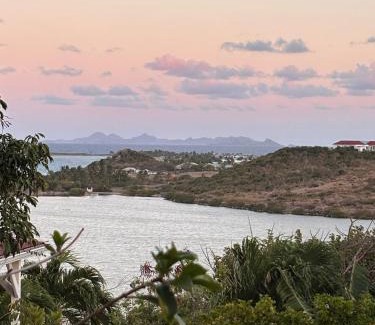 Mont Vergna Apartment | Joli Studio vue Mer avec Piscine