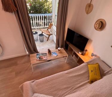 Mont Vergna Apartment | Joli Studio vue Mer avec Piscine