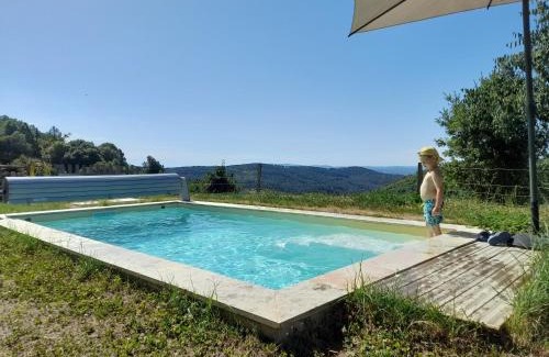 Lentilleres House | Jolie maison avec vue, dans bâtisse cévenole