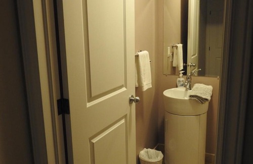 Conception Bay South Bed & Breakfast | Jubilee Ocean Front