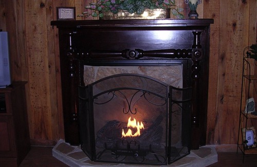 Hot Springs Cabin | Jungle Suite at Ranch Valley Panther Valley