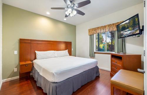 Pinetop Apartment | Juniper-Santa Fe Upper - Roundhouse Resort