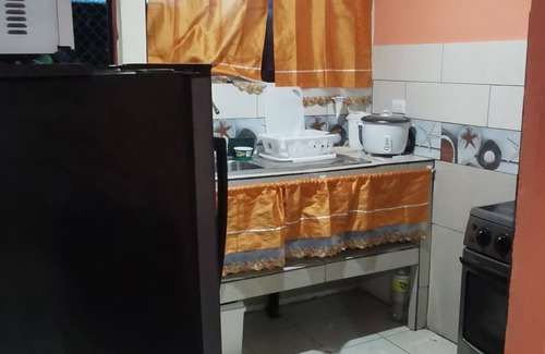 Cahuita House | Just 4 minutes from the beach and Cahuita National Park! Family home.