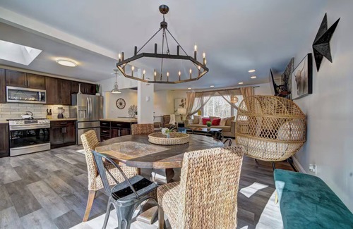 Tafton House | Just another GEM W OPENED Heated POOL & HOT TUB