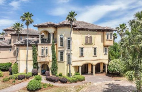 St. Tropez House | Just Say Oui Oui Chez St Tropez