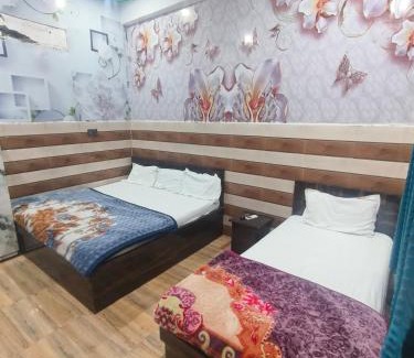 Vrindavan House | K D Dham Hotel - Near Prem Mandir & Iskcon Temple