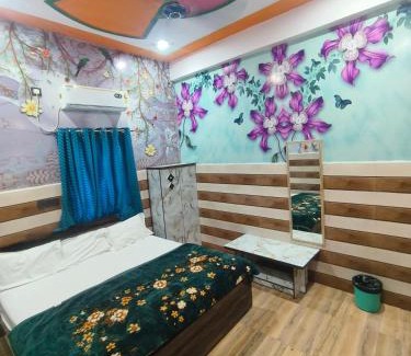 Vrindavan House | K D Dham Hotel - Near Prem Mandir & Iskcon Temple