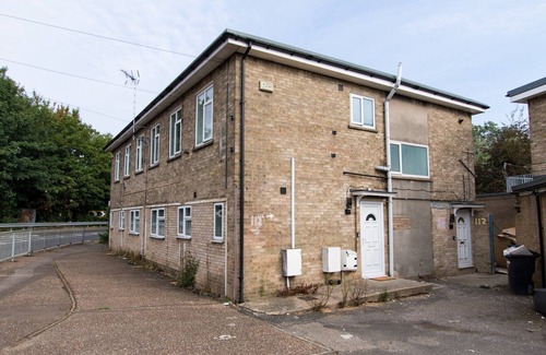 Peterborough Apartment | K Suites - Lovely 2 bedroom w/ Parking on Site