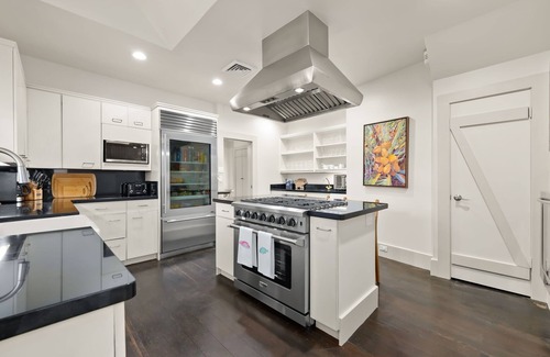 Kahala House | Kahala Palms by Gather: Elegant Beachside Home w/Pool & Jacuzzi