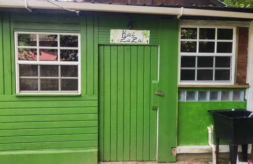 Wotten Waven House | Kai Zaza is a 2-bedroom, 2-bath house in tranquil Wotten Waven with WiFi