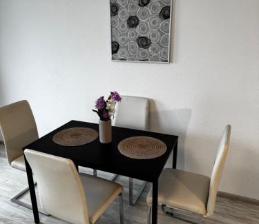 Westhagen Apartment | Kaiser-Rooms Stralsunder Ring 18