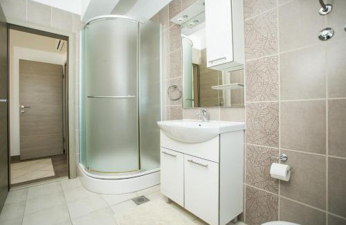 Seget Donji Apartment | Kaja - right next to the beach