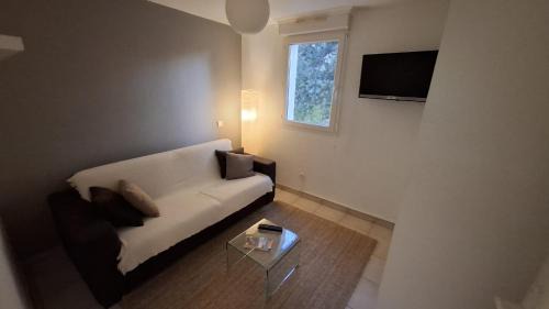 Monticello Apartment | Kalliste