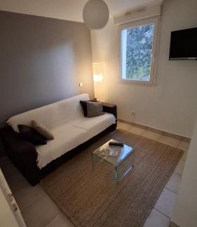 Monticello Apartment | Kalliste