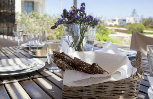 Santa Maria Villa | Kallisti Myrtia · Idyllic Holiday Villa - Views, Garden, nr Beach