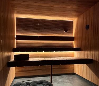 Saldus Bed & Breakfast | Kalniem Pāri Guest House