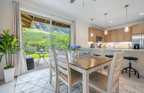 Makaha Valley Apartment | Kalo Homes - Makaha Mountain Hideaway