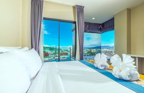 Patong Hotel | Kana Triple L Hotel