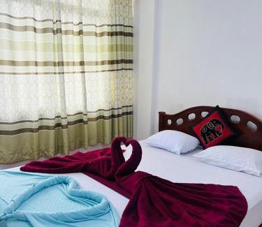 Kandy Hotel | Kandy IVY Banks Lake View Resort