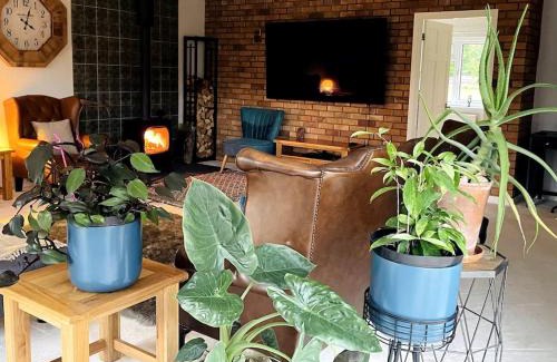 St. Brides Netherwent Apartment | Karinya suite