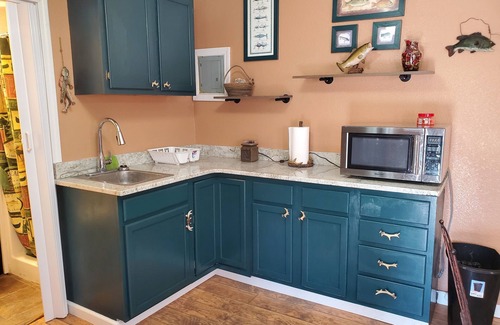 Mountain Home Cabin | Karr's Critter Kamp - only 1 mile to trout fishing!