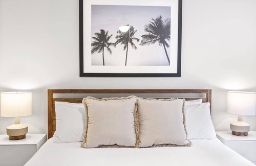 Delray Beach Apartment | Kasa | Bright & Airy 1 BD + Free Parking | Delray Beach