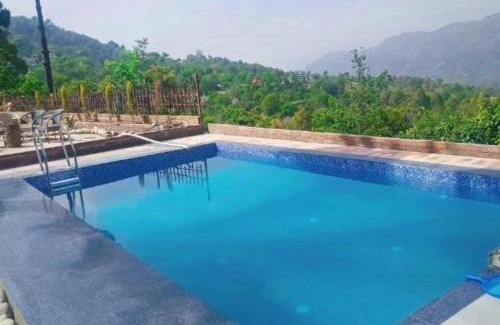 Kumarhatti Apartment | Kasauli Green View With Pool by Kasauli Vista