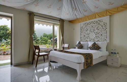 Bedla Hotel | Kavish Holiday Hill Resort