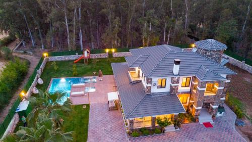 Fethiye Villa | Kaya Köy'de Özel Havuzlu, 5 Yatak Odalı Lüks Villa Albera