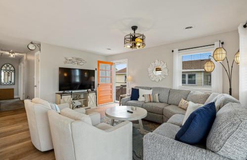 Colington House | KDH261 Happy Hour