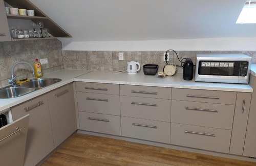 Pecs Apartment | Kedves Apartman
