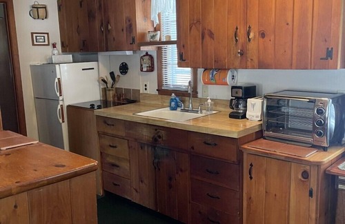 Keene Cottage | Keene Cozy Cottage in the Heart of the Adirondack Mountains!