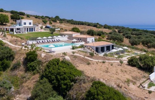 Mousata Villa | Kefi Spitia