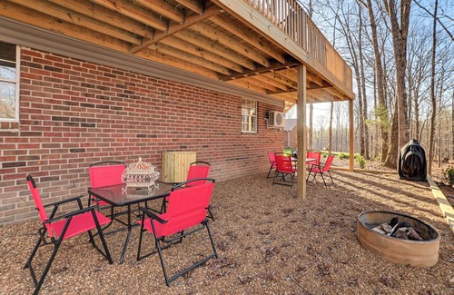 New Johnsonville Apartment | Kentucky Lake Retreat 4 Mi to Shore: Boat & Fish!