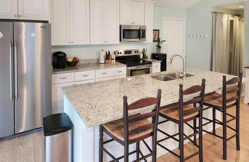 Seneca House | Keowee Adventures ~ Peaceful Lakefront Home on Keowee ~ 7 Miles from Clemson!