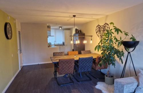 's-Molenaarsbuurt Apartment | Kevin's Casa