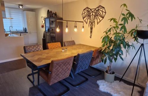 's-Molenaarsbuurt Apartment | Kevin's Casa