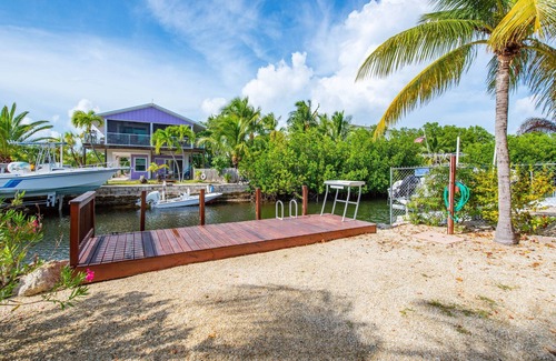 Breezeswept Beach Estates House | Keys On Jamaica: 3BR Waterfront Home, Large Corner Lot on Ramrod Key, Convenient to Atlantic & Gulf!